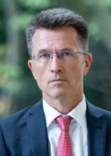 PROF. DR. THOMAS LOBINGER