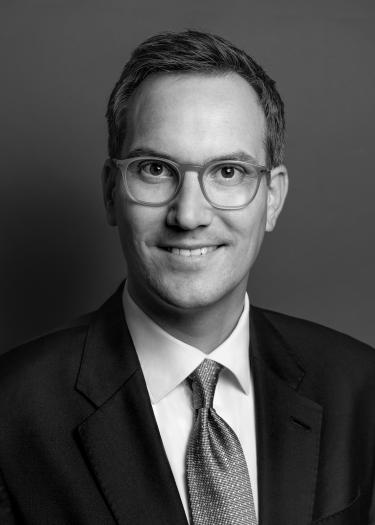 DR. ADRIAN PIELKEN