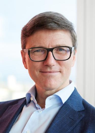 DR. DANIEL WEIß