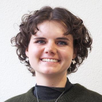 Porträt von Hannah Adelt